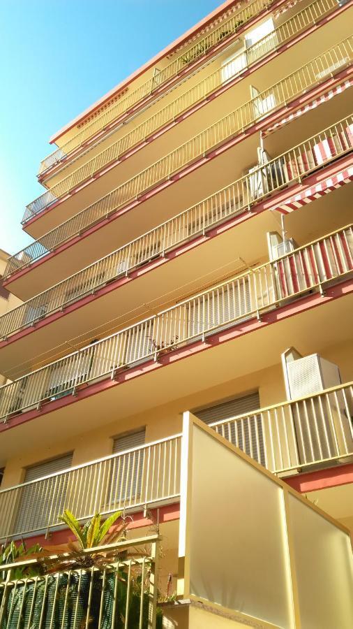 Апартаменти Casa Al Mare Вентімілья Екстер'єр фото